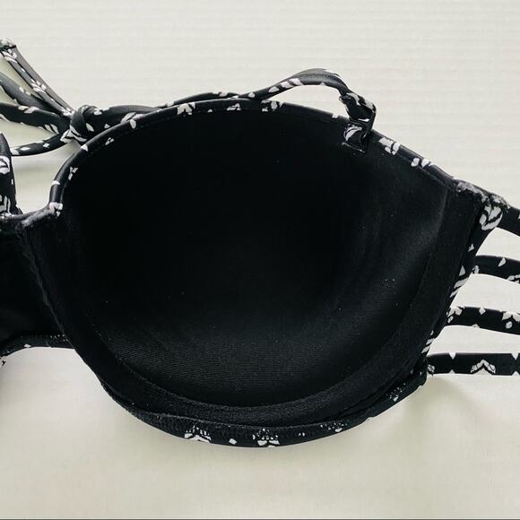 Shade & Shore | Halter push-up Bikini Top 34D - Picture 5 of 9